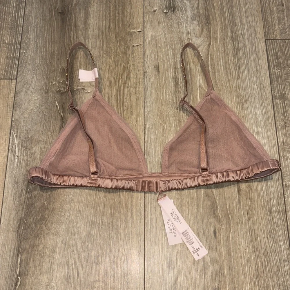Victoria’s Secret Sheer Shine Strap Bra